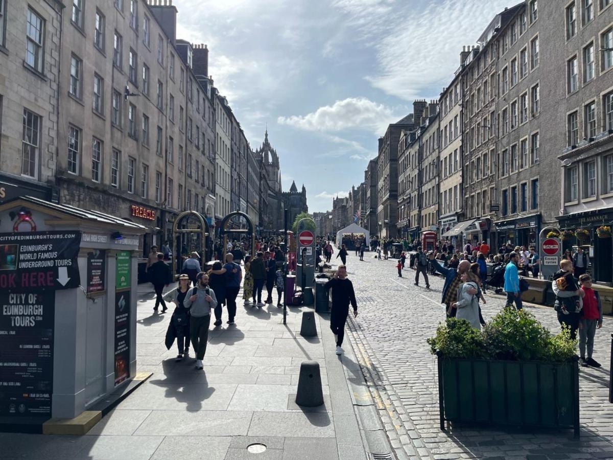 Royal Mile Mansions 2 Bedroom - Edinburgh City Centre — Photos 1