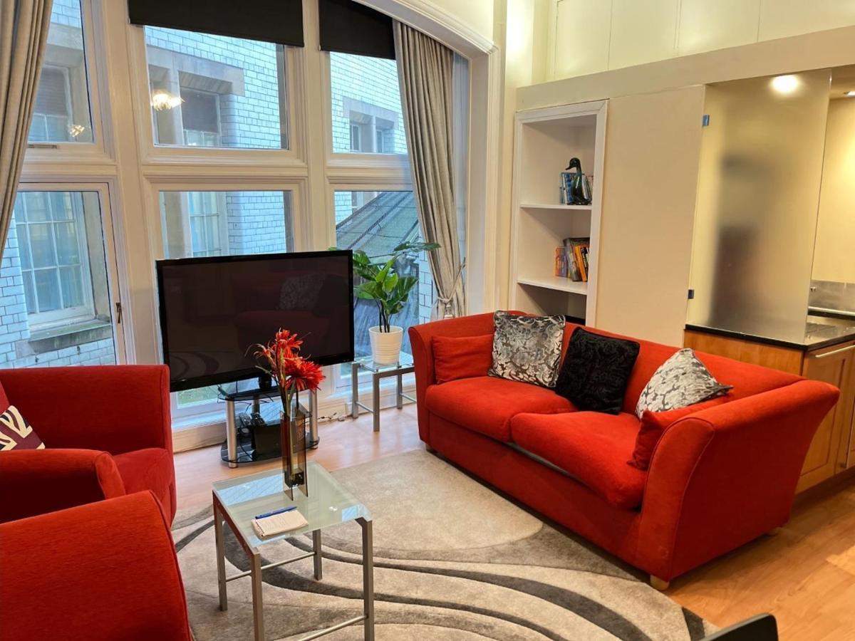 Royal Mile Mansions 2 Bedroom - Edinburgh City Centre — Photos 3